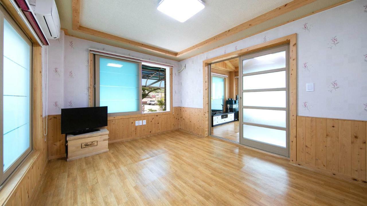 Samcheok Sol Beach Pension Exteriér fotografie
