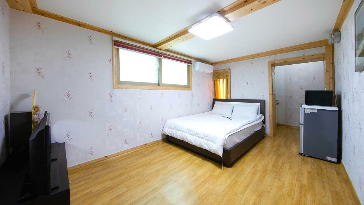 Samcheok Sol Beach Pension Exteriér fotografie
