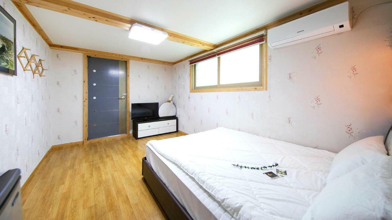 Samcheok Sol Beach Pension Exteriér fotografie
