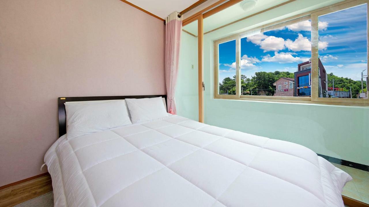 Samcheok Sol Beach Pension Exteriér fotografie