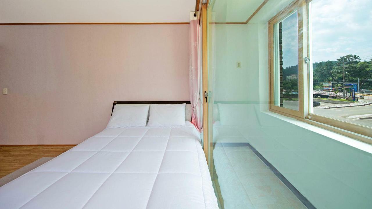 Samcheok Sol Beach Pension Exteriér fotografie