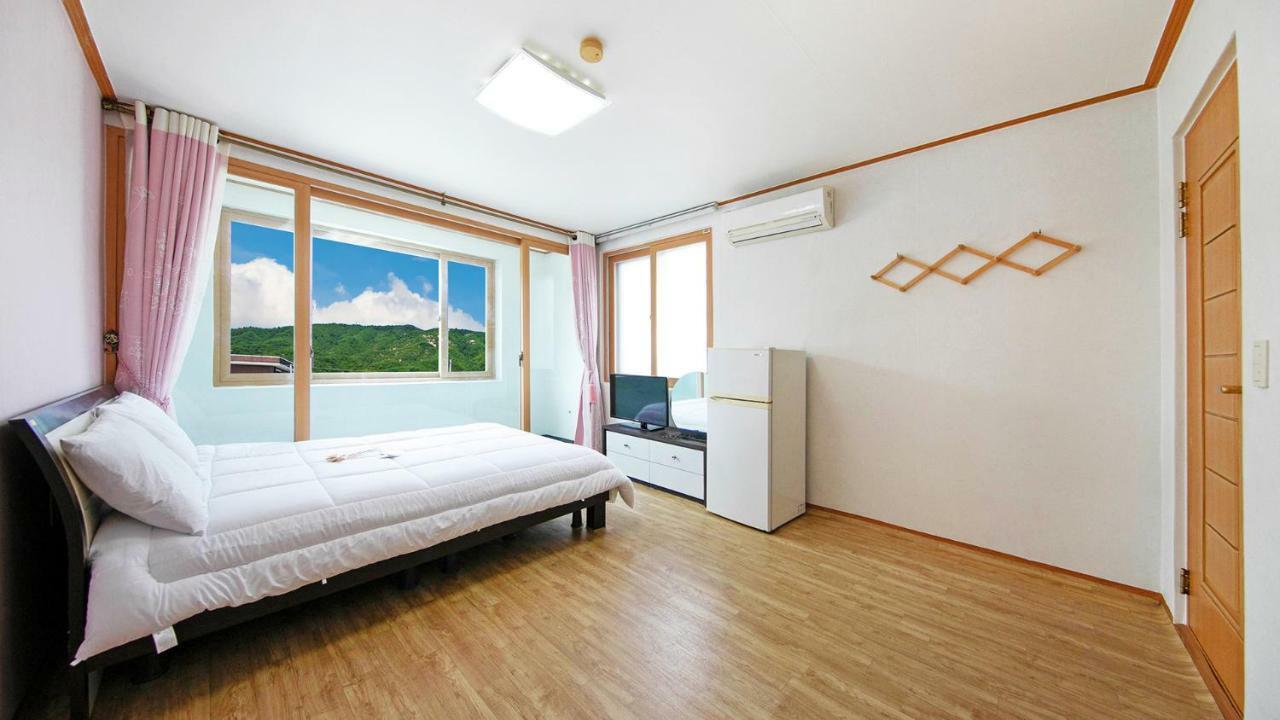 Samcheok Sol Beach Pension Exteriér fotografie