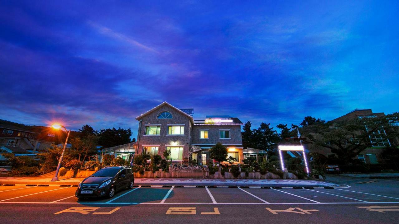 Samcheok Sol Beach Pension Exteriér fotografie